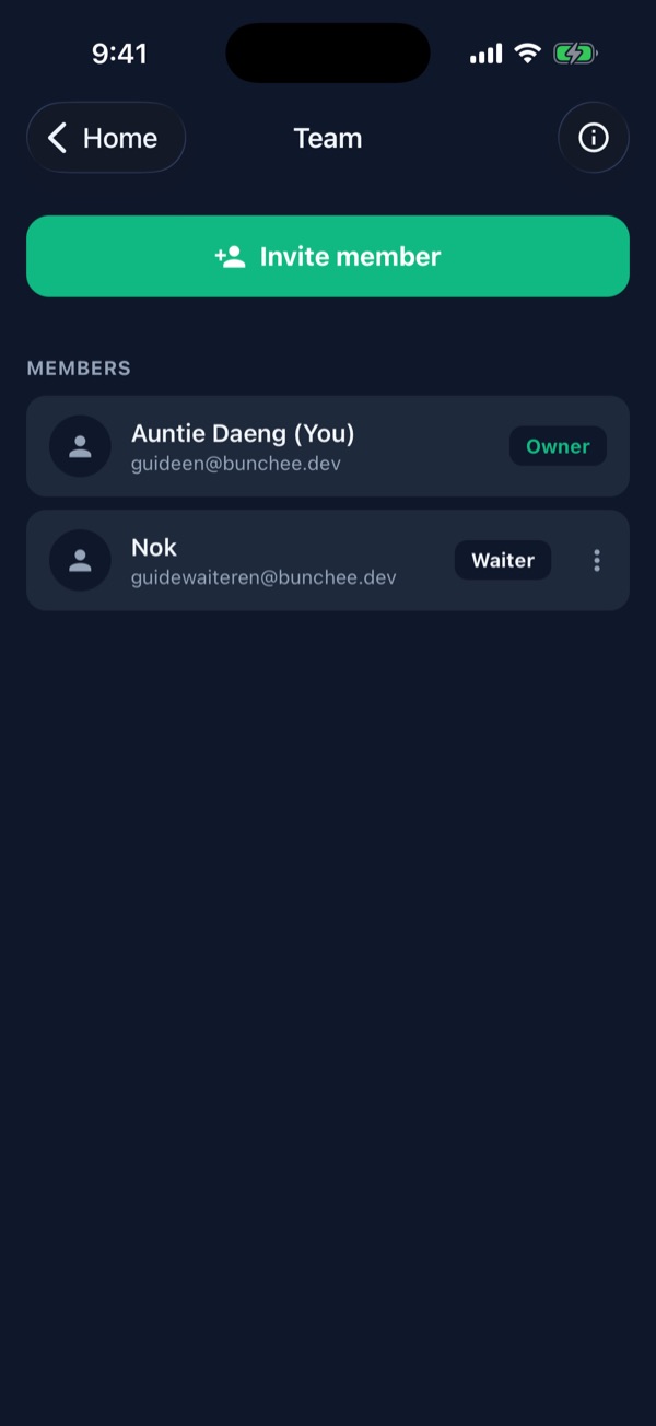Team screen with Invite member, Auntie Daeng as Owner and Nok as Waiter